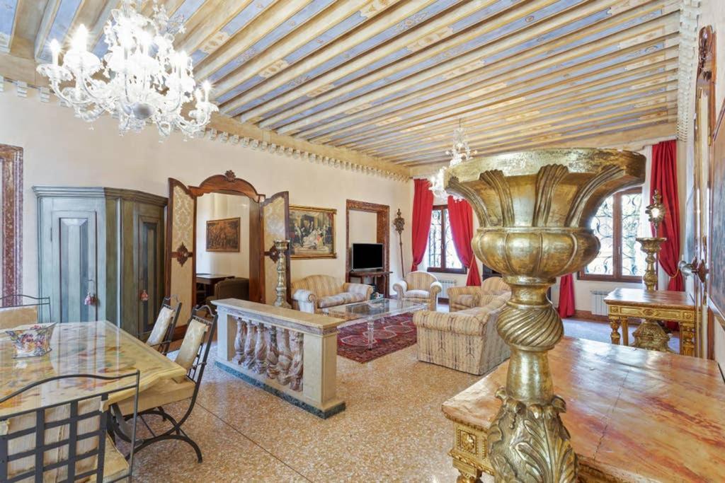 Doge Palace Luxury Apartment - Cannaregio Venice Exterior photo