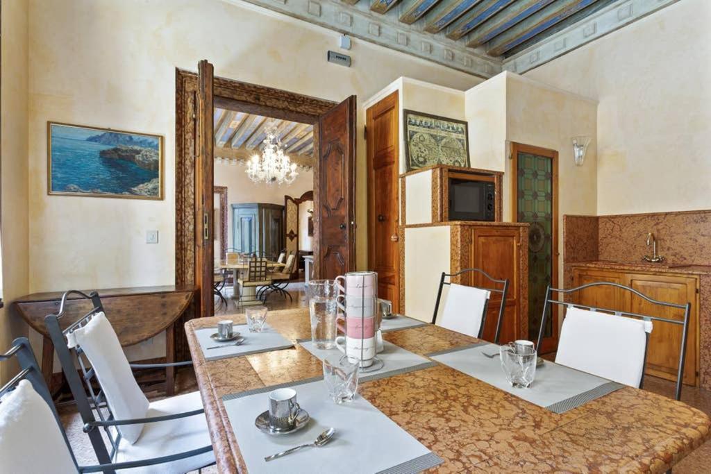 Doge Palace Luxury Apartment - Cannaregio Venice Exterior photo