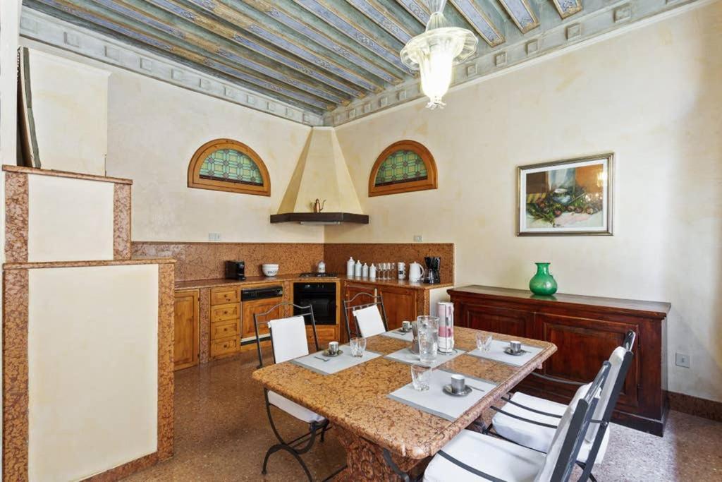 Doge Palace Luxury Apartment - Cannaregio Venice Exterior photo