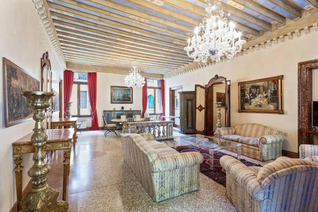 Doge Palace Luxury Apartment - Cannaregio Venice Exterior photo