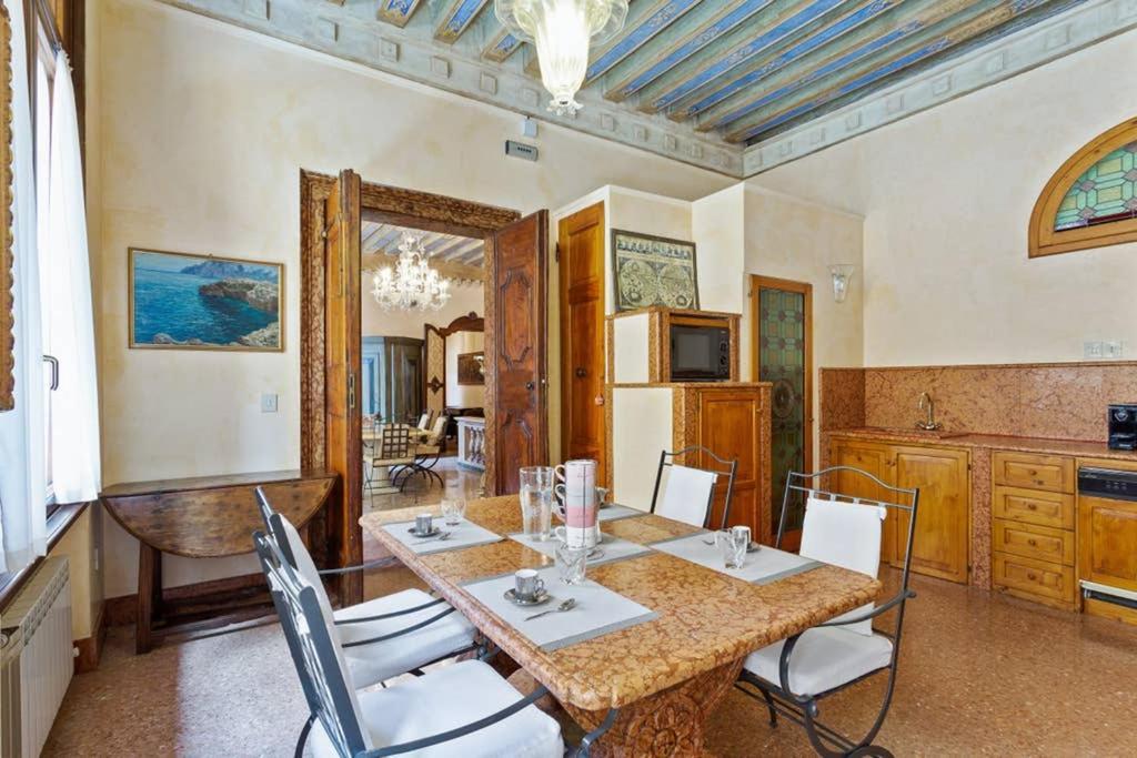 Doge Palace Luxury Apartment - Cannaregio Venice Exterior photo